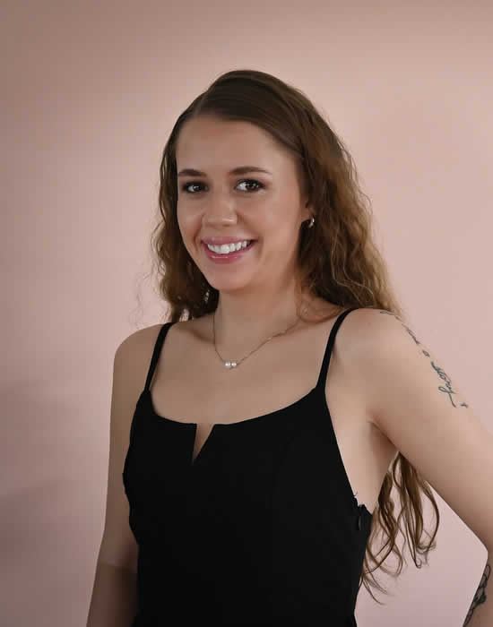 Nicole Soto - Makeup Artist